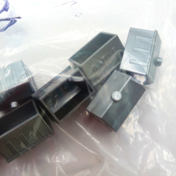 Monopoly Replacement Pieces Parts -32 Blue Houses + 13 Gray Hotels - Picture 5 of 5